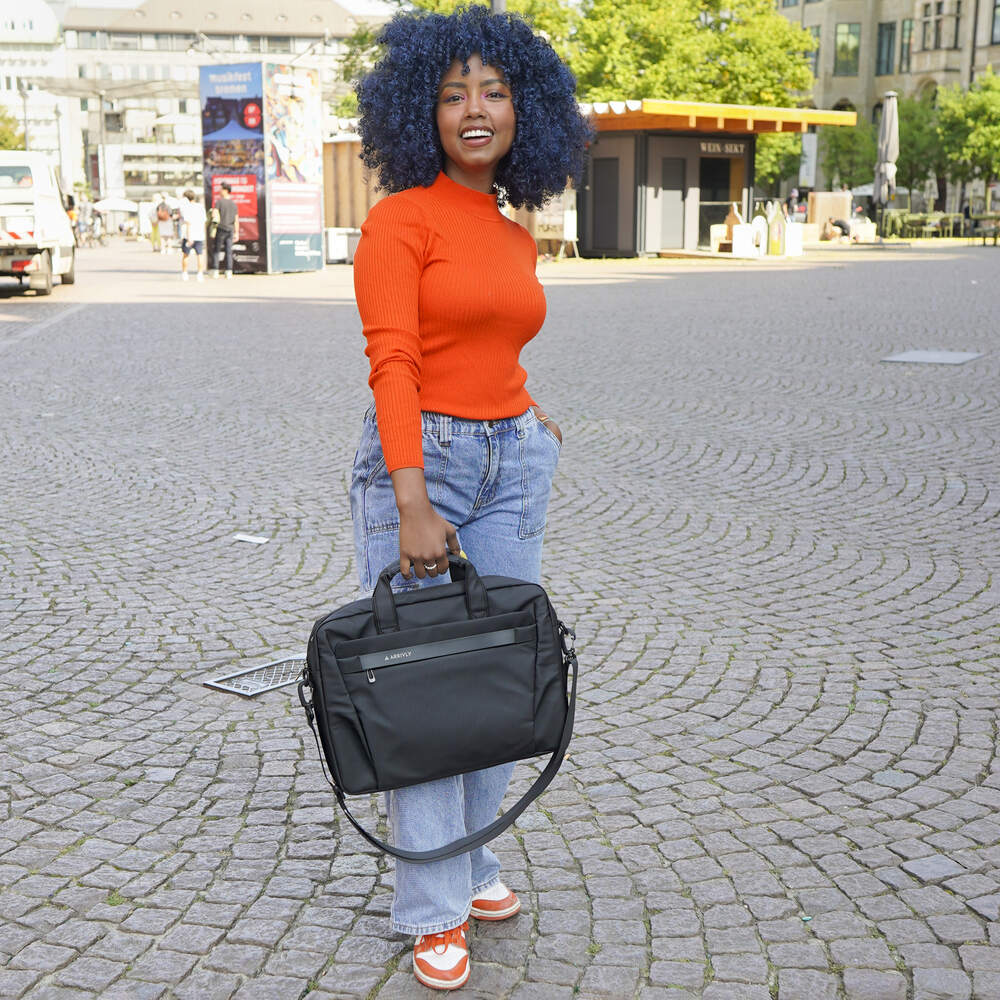 laptop bag for macbook